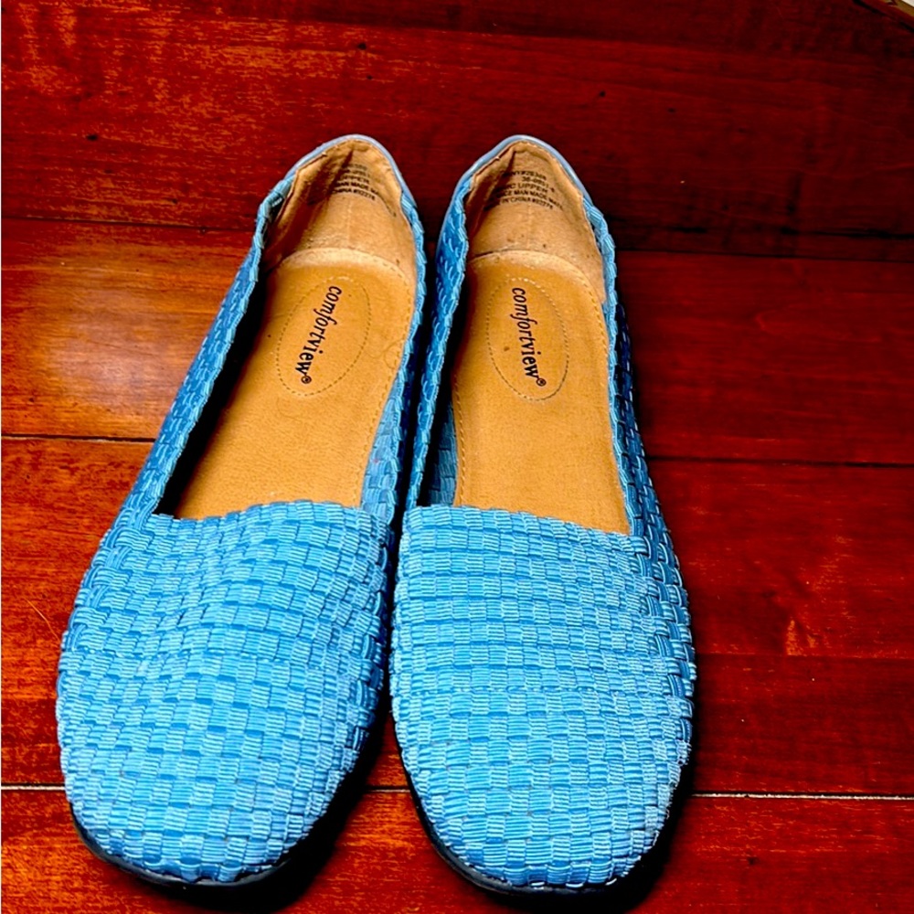 Comfort view loafers